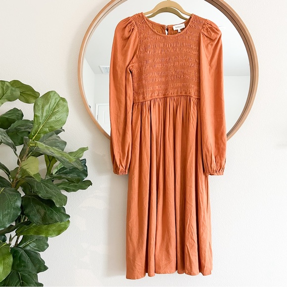 bohme Dresses & Skirts - Bohme midi length lined dress burnt orange long sleeve